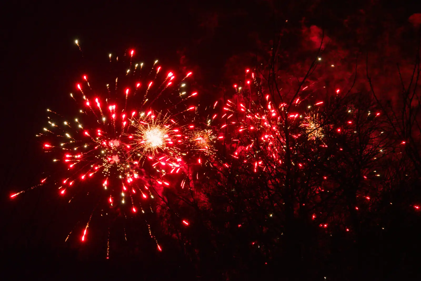 Oaksmere sets off its fireworks, from Dove Players and New Year's Eve, Brome - 31st December 2025