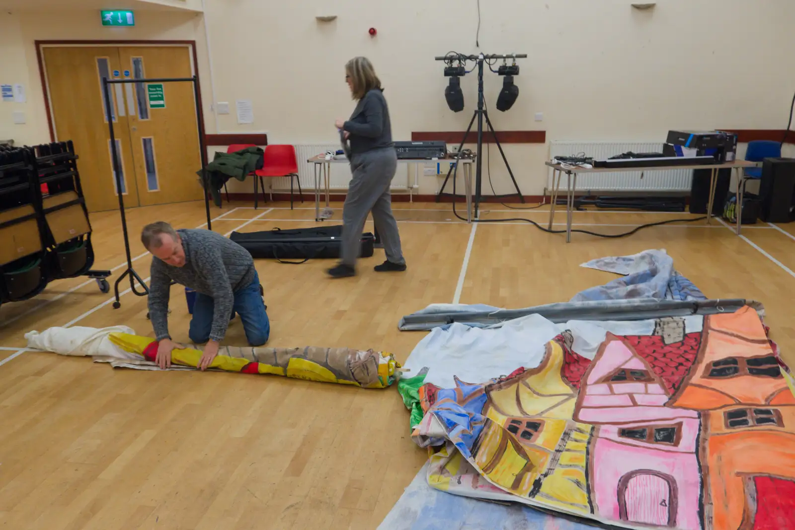 Stage backdrops are rolled up on Sunday clear-up, from Dove Players' Pantomime, and Lunch in the Lion, Debenham - 11th January 2026