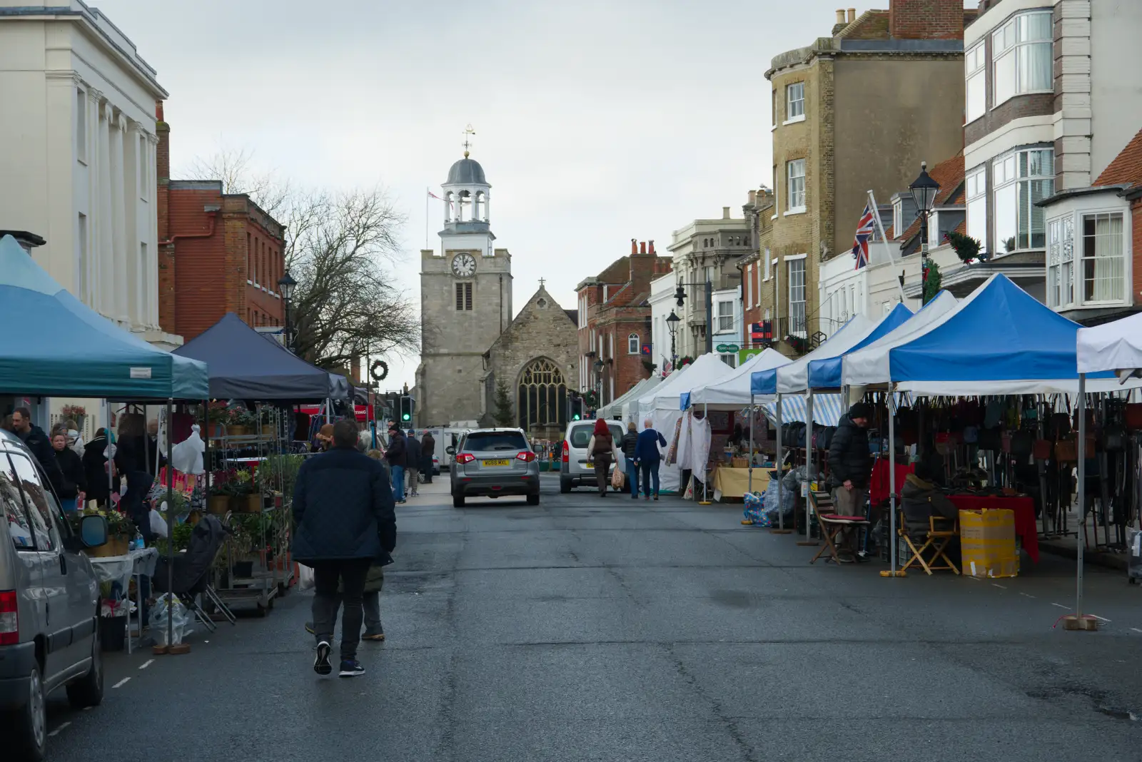 Looking up the High Street to St. Thomas, from New Milton and a Return to Lymington, Hampshire - 17th January 2026