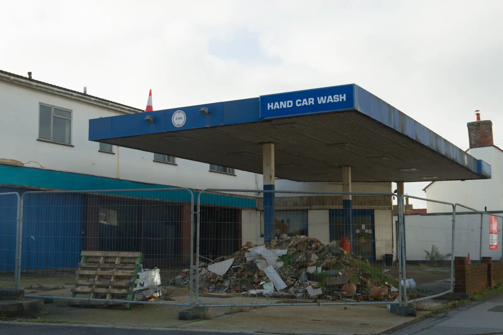 Derelict petrol station on High Street in Milford, from New Milton and a Return to Lymington, Hampshire - 17th January 2026