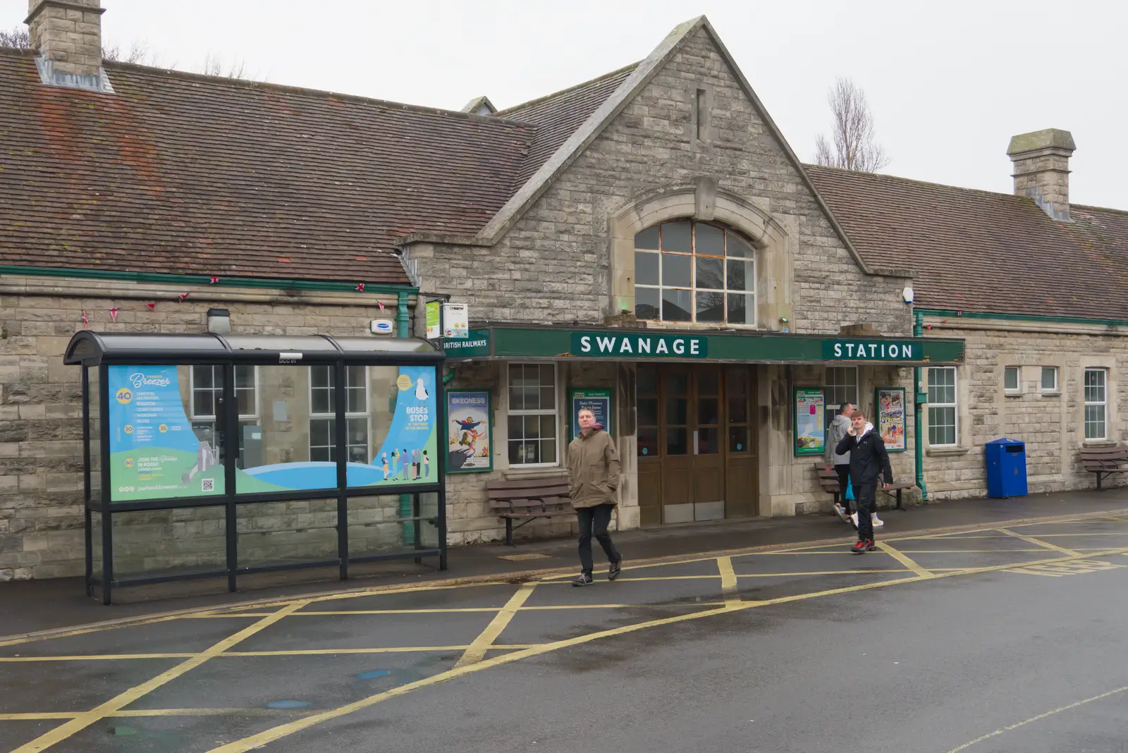Sean roams around outside the closed station, from From Poole to Portland the Slow Way: a Dorset Odyssey - 18th January 2026