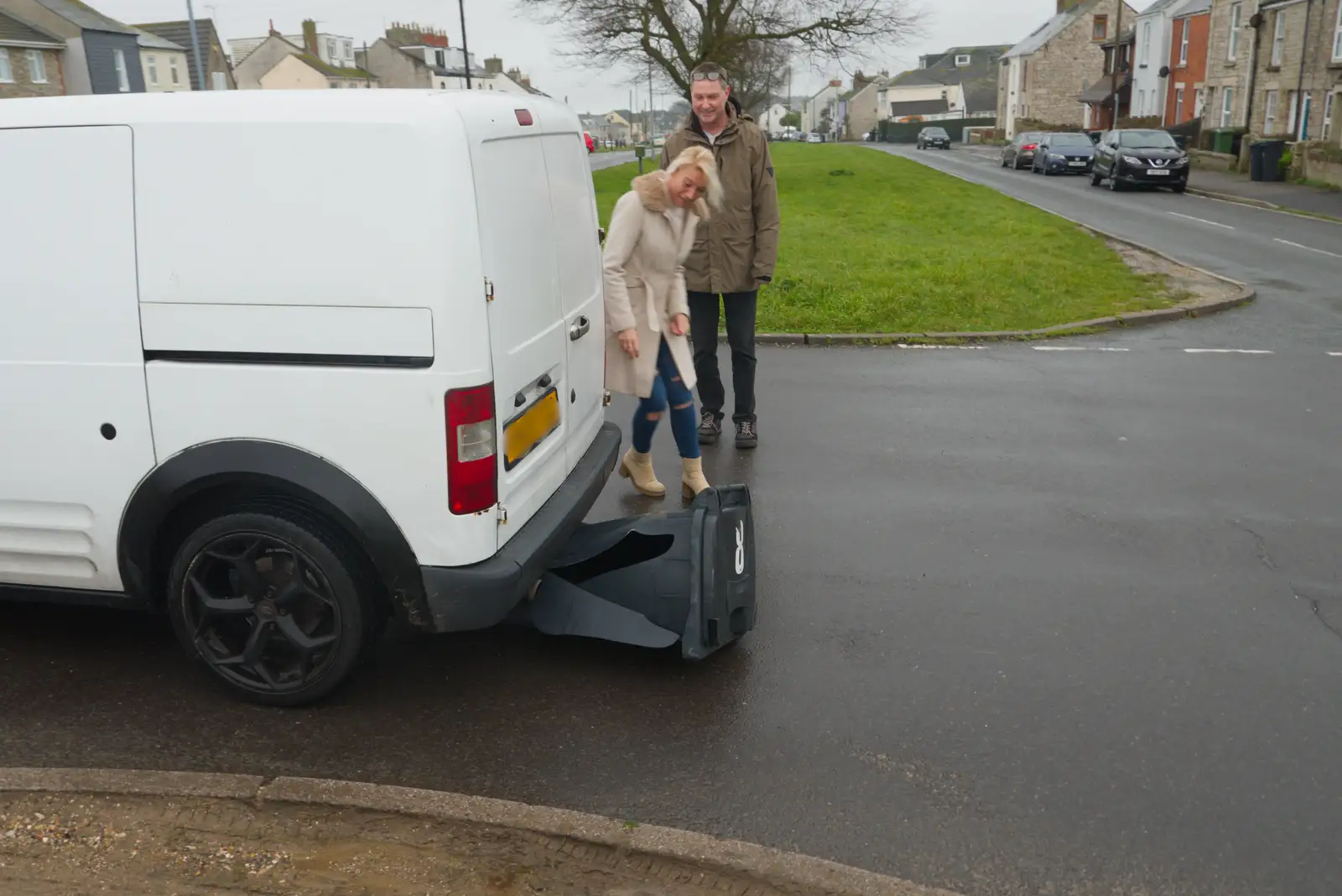 We help someone with a wheelie bin problem, from From Poole to Portland the Slow Way: a Dorset Odyssey - 18th January 2026