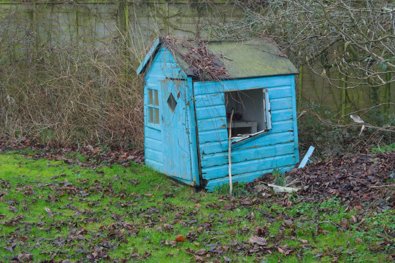 The boys' old blue house is nearly done for, from Another Walk to the Crossways, Scole, Norfolk - 25th January 2026