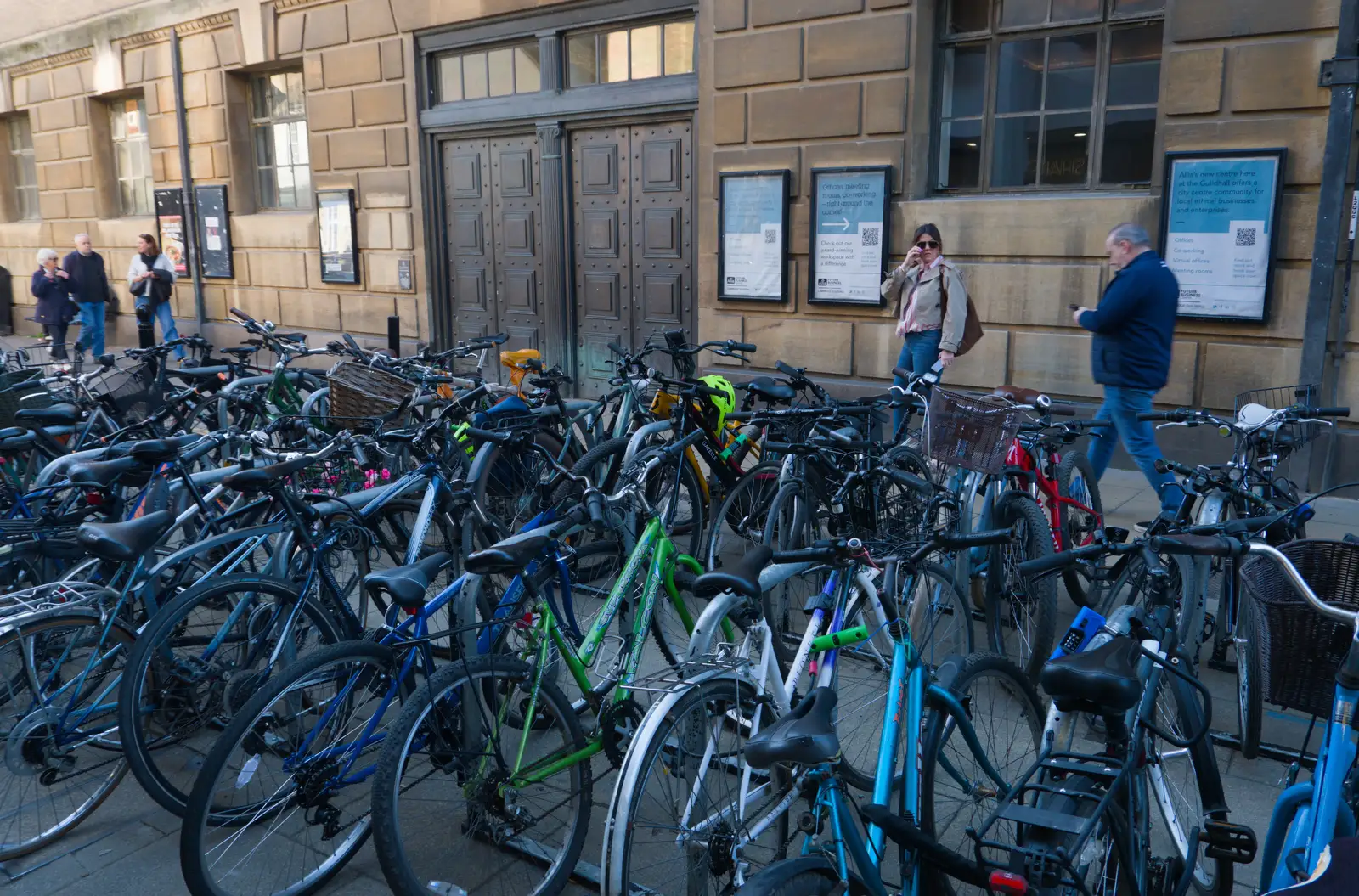 More Cambridge bike chaos, from Saxophone Shopping in Cambridge - 21st March 2026