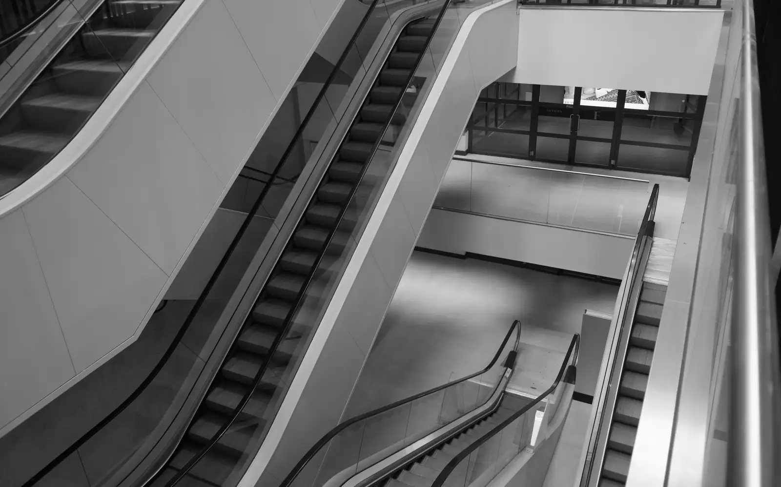 A tangle of escalators, from Hospital Trips to Norwich, Norfolk - 25th March 2026