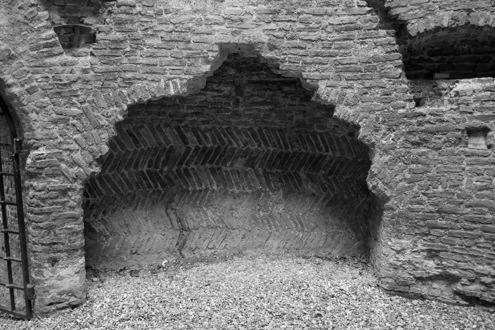 A herringbone fireplace in Cow Tower, from The SYWO at Holbrook, and a Trip to Norwich - 1st April 2026