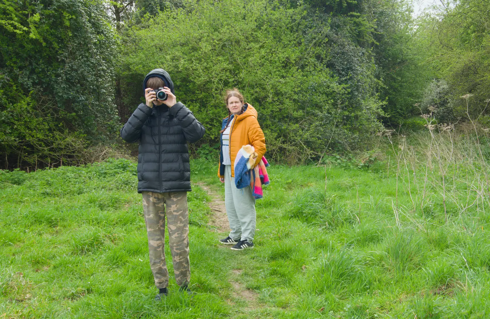 Harry takes a photo with the old Camera A, from Walking Around, and Fred's Log, Brome, Suffolk - 3rd April 2026