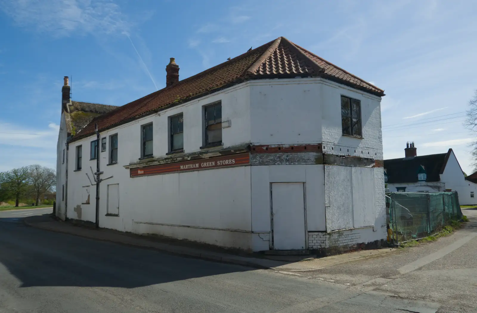 The derelict Martham Green Stores, from A Visit to Winterton-on-Sea, Norfolk - 6th April 2026