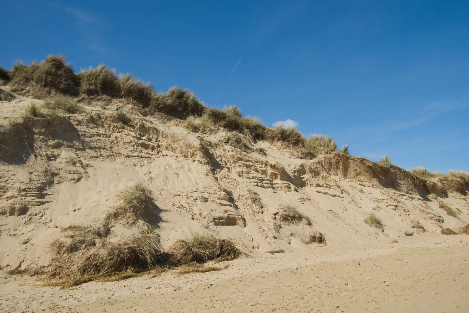 The eroding cliffs of Winterton-on-Sea, from A Visit to Winterton-on-Sea, Norfolk - 6th April 2026