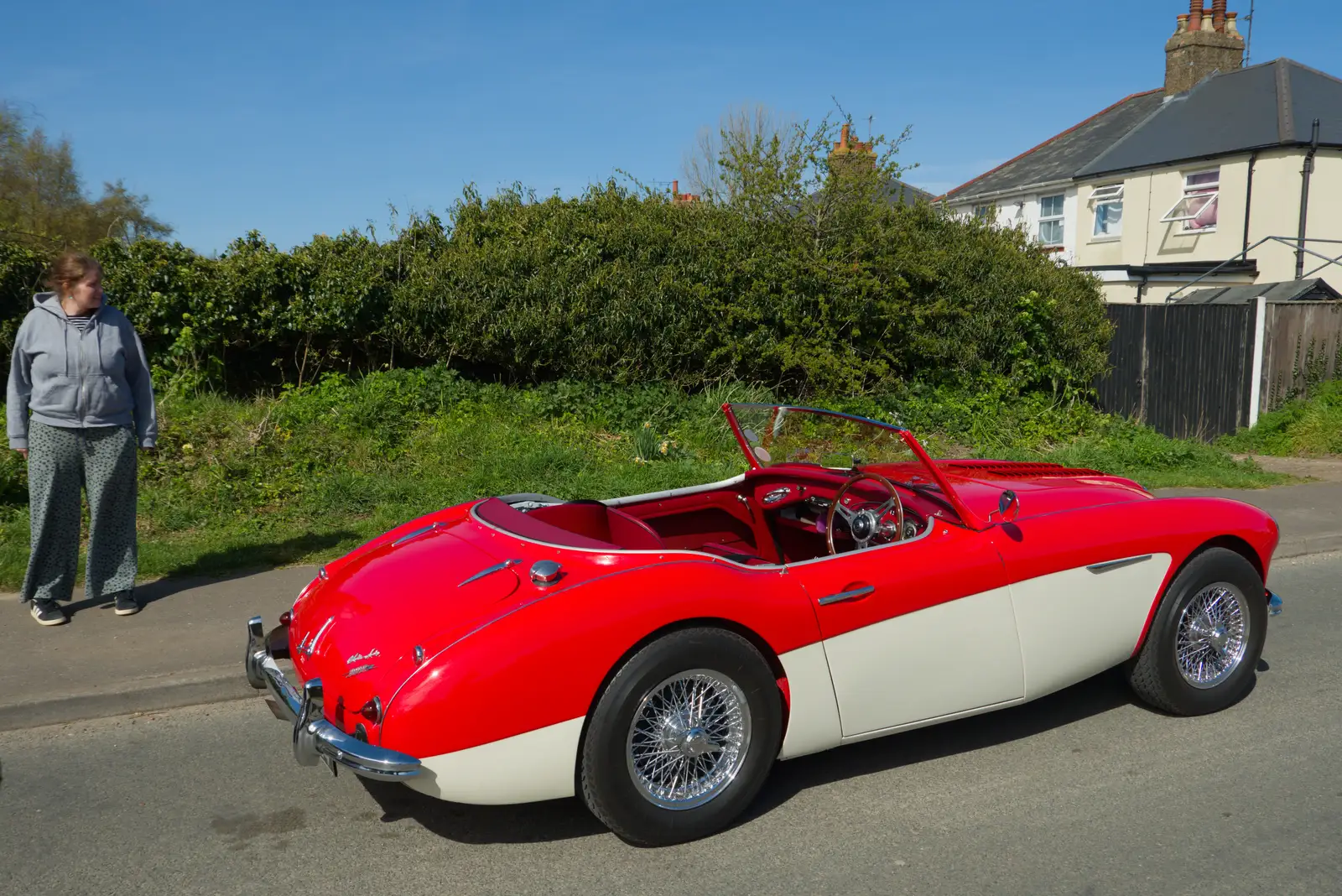 Isobel scopes out an Austin Healy, from A Visit to Winterton-on-Sea, Norfolk - 6th April 2026