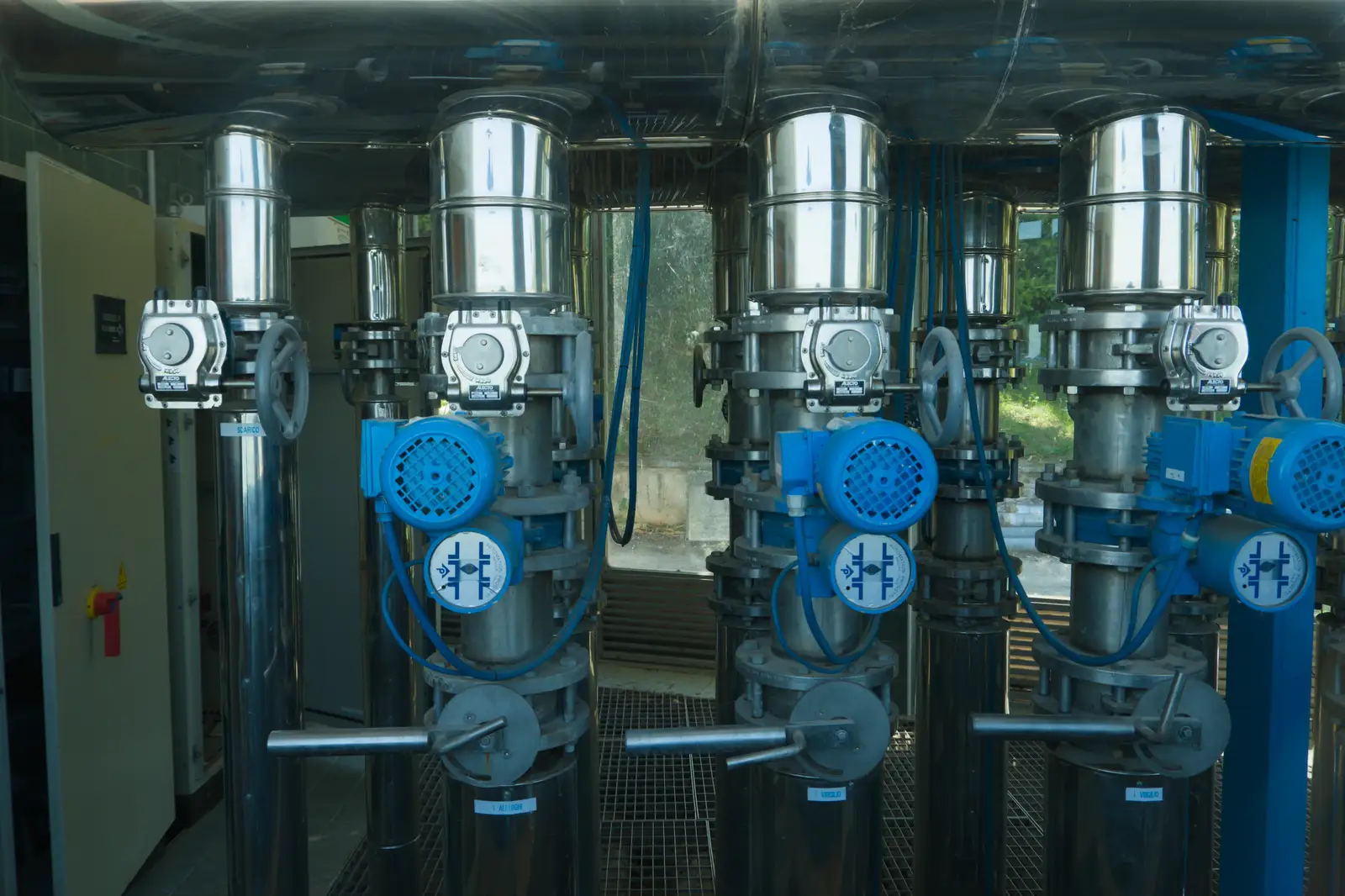 A water pumping station, from Hauling Boats to Croatia: Toulon to Desenzano, Lake Garda, Italy - 11th April 2026