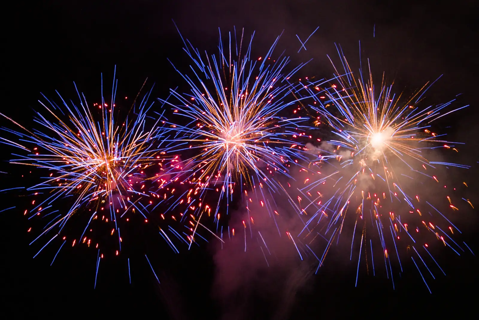 Blue sparkles, from Hauling Boats to Croatia: Toulon to Desenzano, Lake Garda, Italy - 11th April 2026