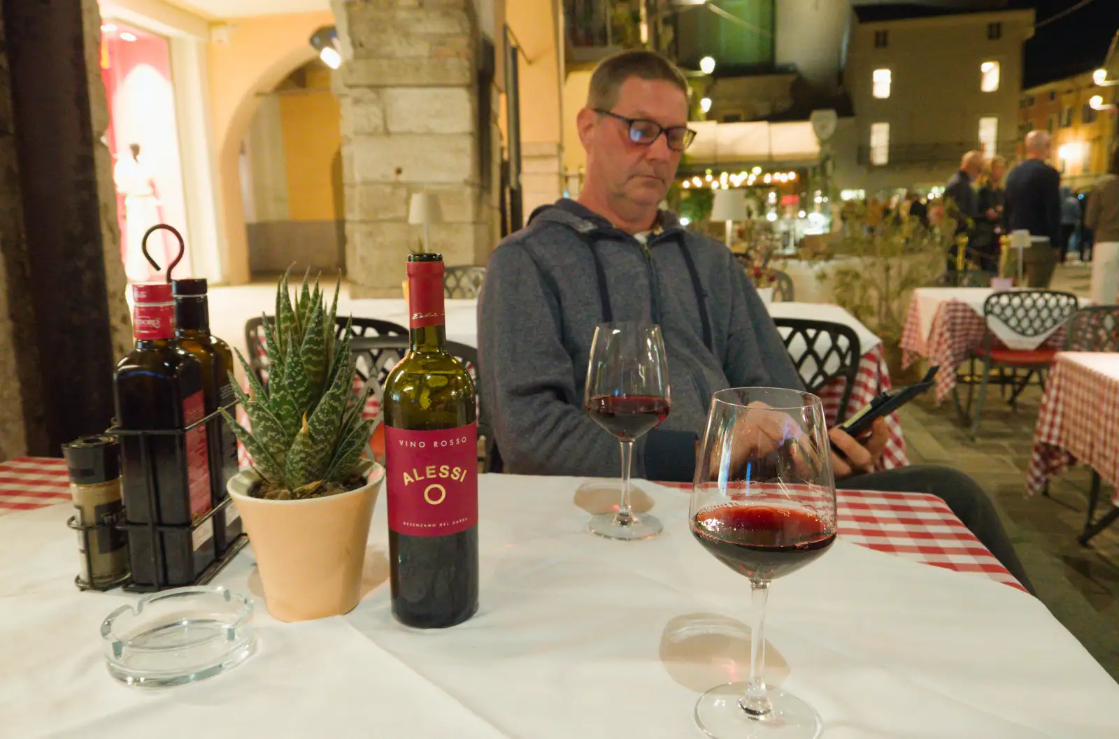 We head back to the Alessi for a bottle of red wine, from Hauling Boats to Croatia: Toulon to Desenzano, Lake Garda, Italy - 11th April 2026