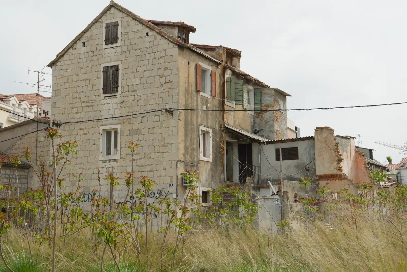 Croatian dereliction, from Hauling Boats to Croatia: Desenzano to Split, Croatia - 13th April 2026