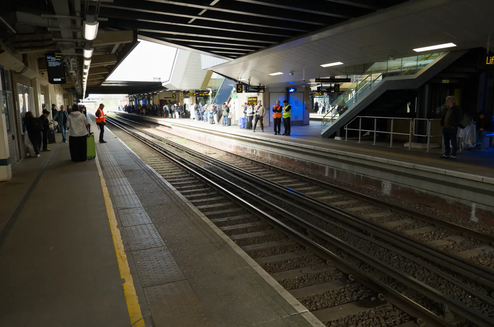 Gatwick Airport railway station, from Hauling Boats to Croatia: The Journey Home - 15th April 2026