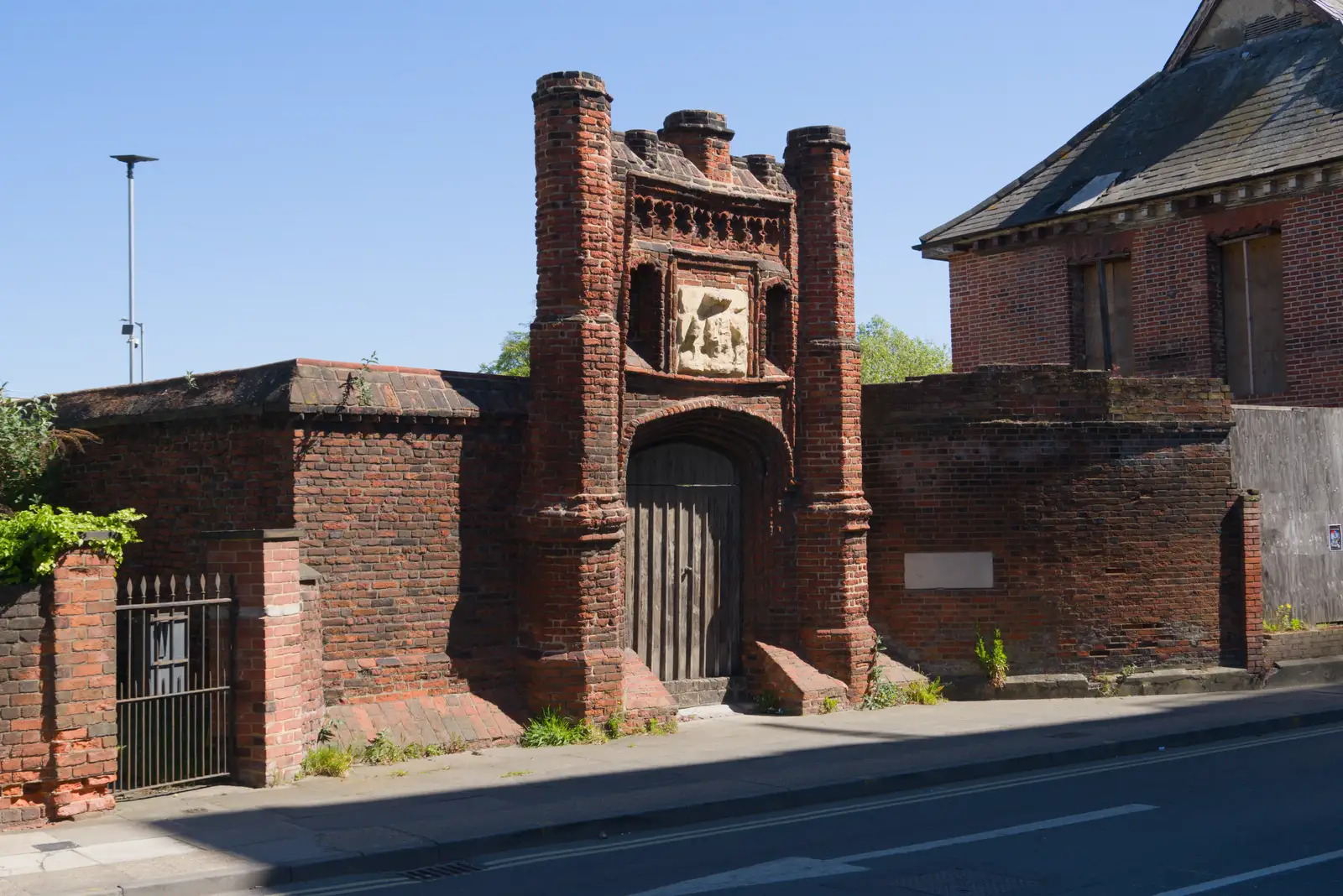 Wolsey's Gate on College Street, from A Long Walk Through Ipswich, Suffolk - 1st May 2026