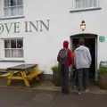 We head into the Grove Inn, Lunch in South Molton and Sean's "Stag Night", King's Nympton, Devon - 2nd May 2026