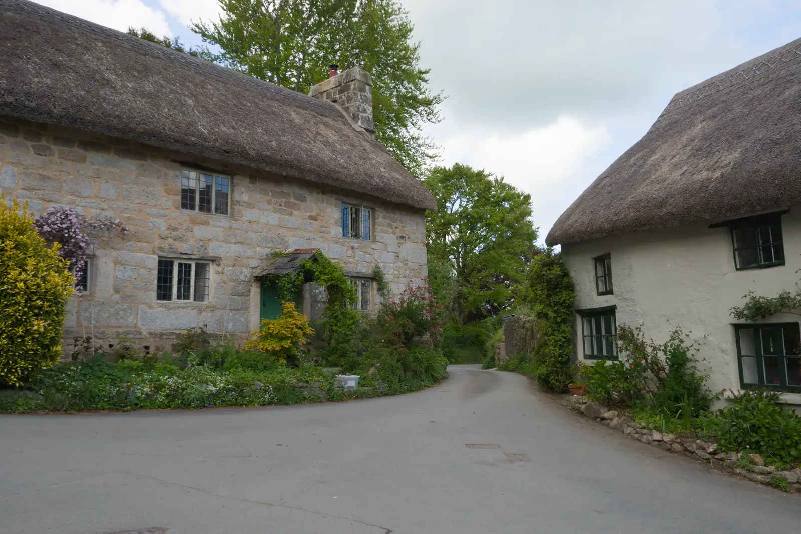 Thatched cottages in Throwleigh, from A Visit to the Cottage and Lunch With Sis, Throwleigh, Devon - 4th May 2026