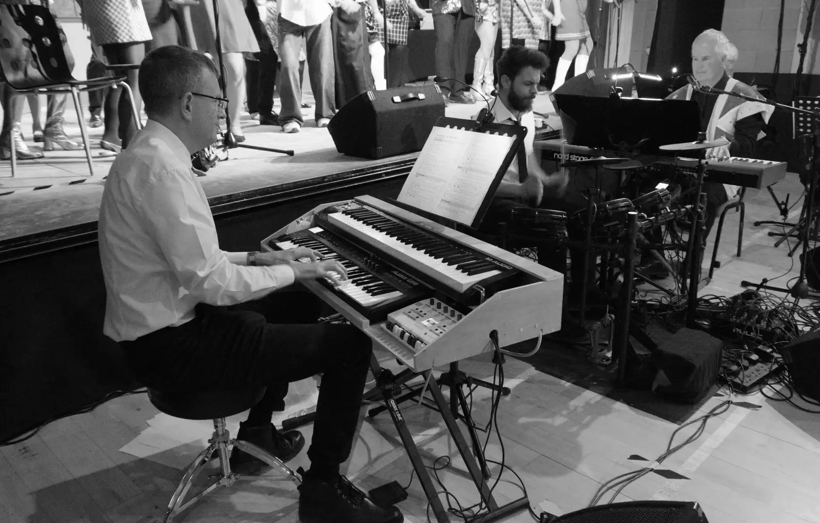 Nosher on Hammond again, from Palgrave Players do Back to the 60s, Garboldisham - 21st May 2026