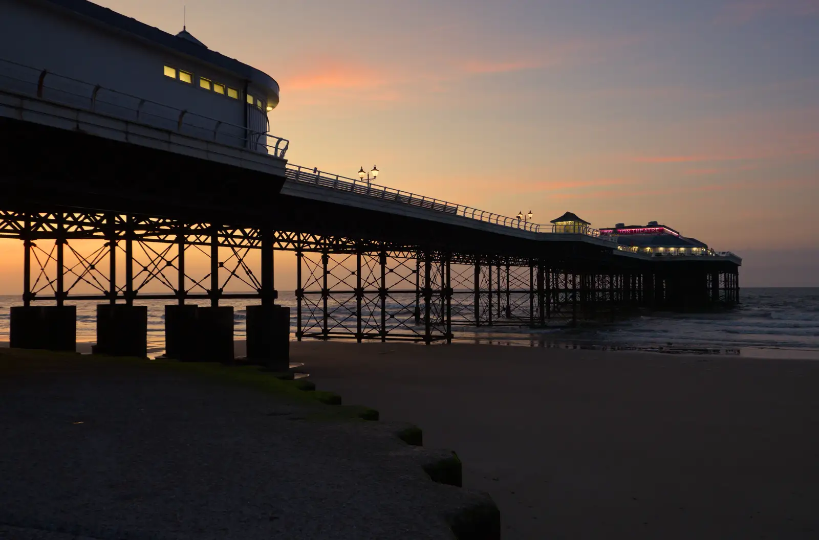 The pier again, from A Birthday Trip to the Red Lion Hotel, Cromer, Norfolk - 27th May 2026