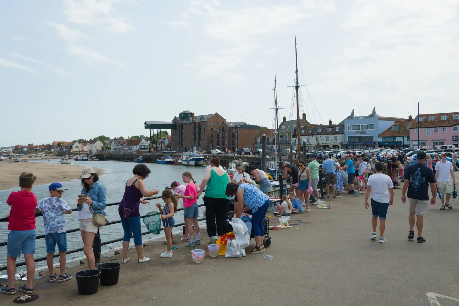 More crabbing action in Wells Next the Sea, from A Bus Trip to Wells Next the Sea, Norfolk - 28th May 2026