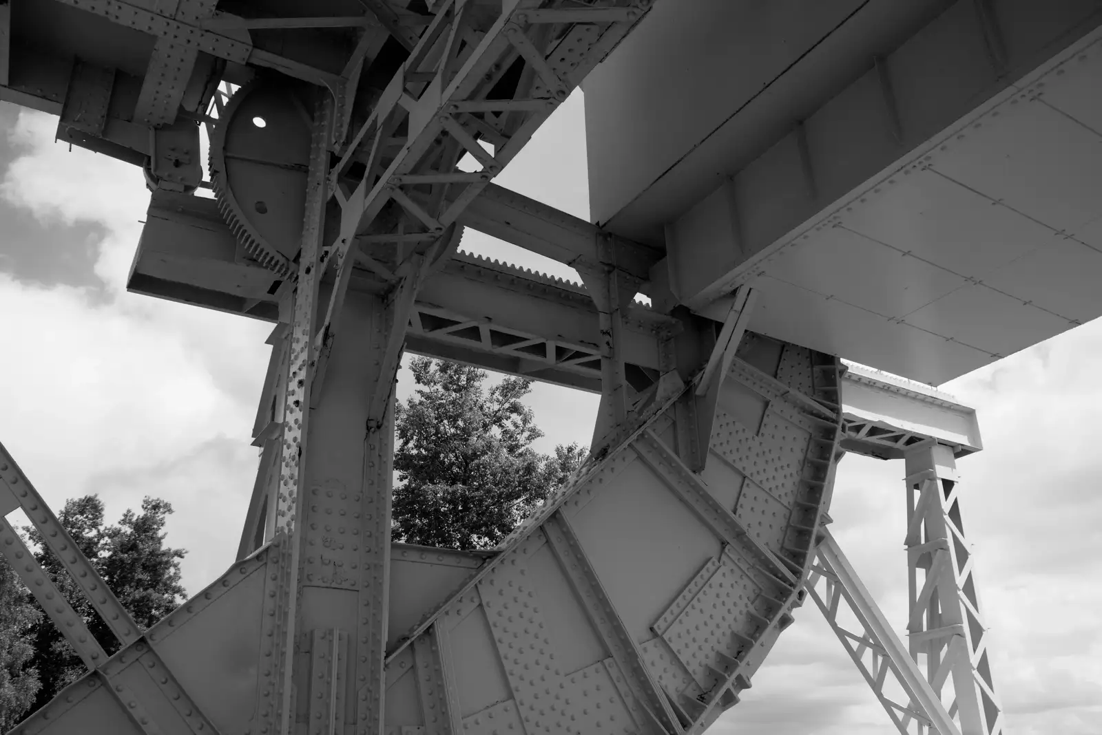 This bit looks like Jodrell Bank, from Pegasus Bridge, the British Memorial and Arromaches, Normandy - 2nd June 2026