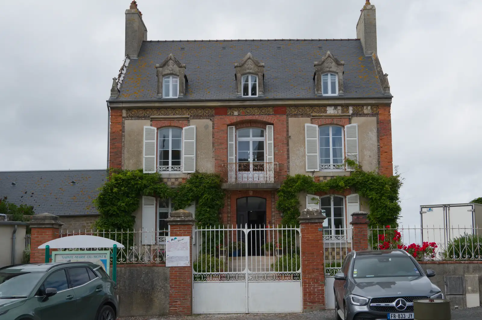 A nice French maison, from Quettehou, Sainte-Marie-du-Mont and the D-Day Museum, Utah Beach - 4th June 2026