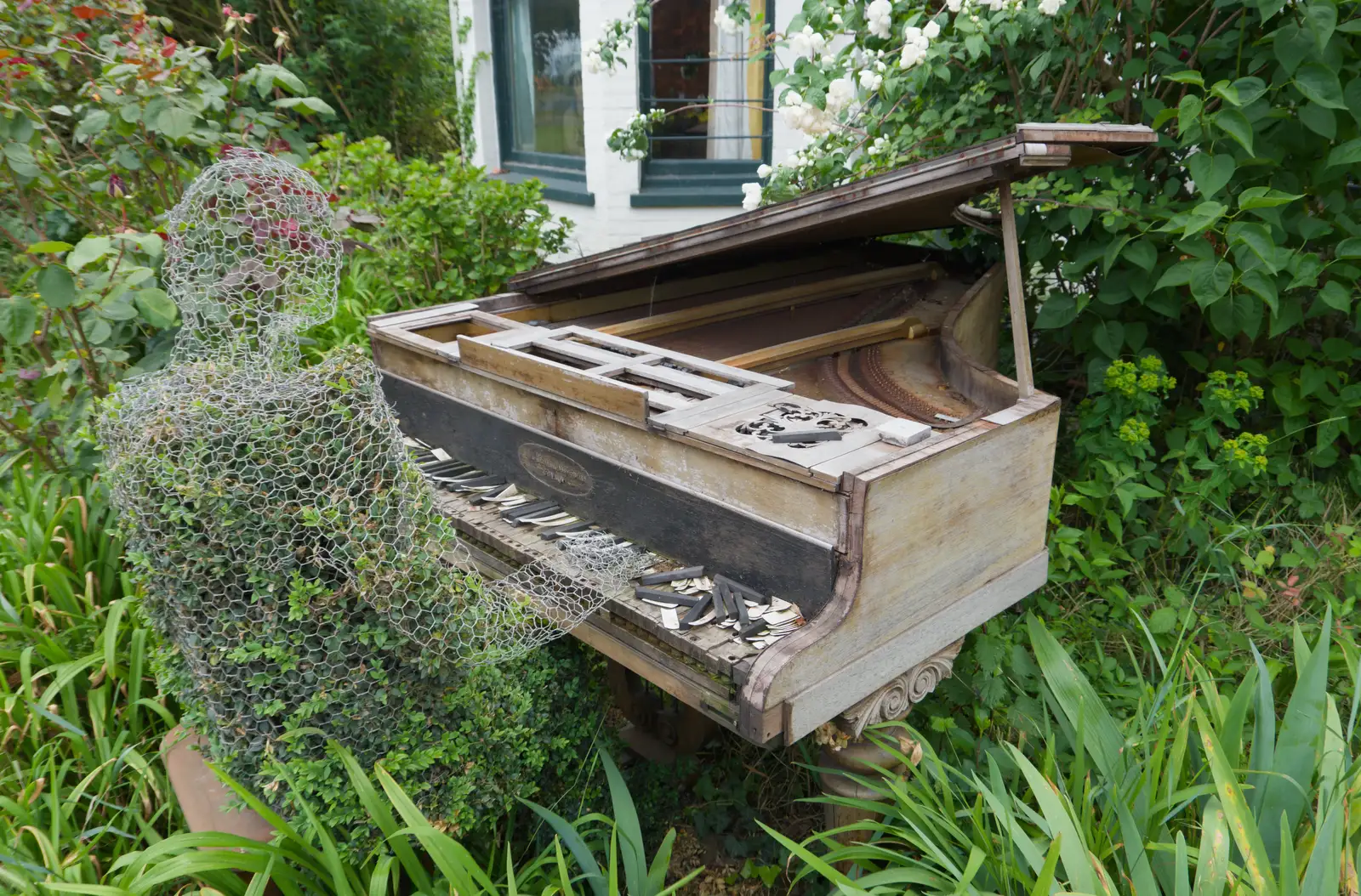 A chicken-wire and piano sculpture, from Mellis Gardens and a Walk to Diss, Norfolk - 13th June 2026