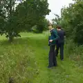 Harry looks back on the Miller's Path, Mellis Gardens and a Walk to Diss, Norfolk - 13th June 2026