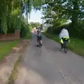 Gaz stops to take a photo of Flemings Hall, The BSCC Does The Lion, Debenham - 18th June 2026