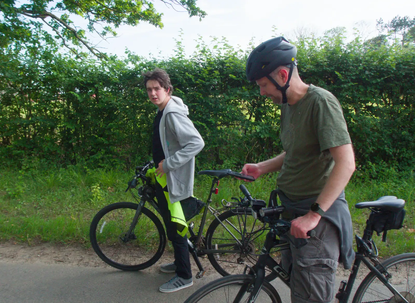 Fred and The Boy Phil, from The BSCC Does The Lion, Debenham - 18th June 2026