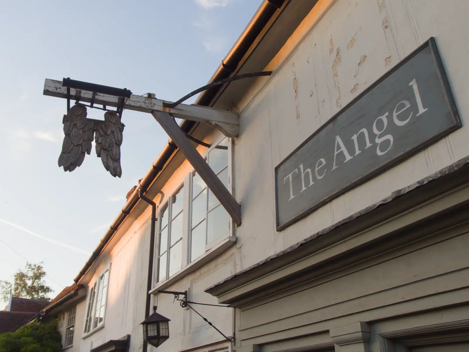 The Angel and its winged sign, from The BSCC Does The Lion, Debenham - 18th June 2026