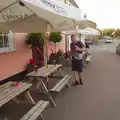 Gaz has got a beer, The BSCC Does The Lion, Debenham - 18th June 2026