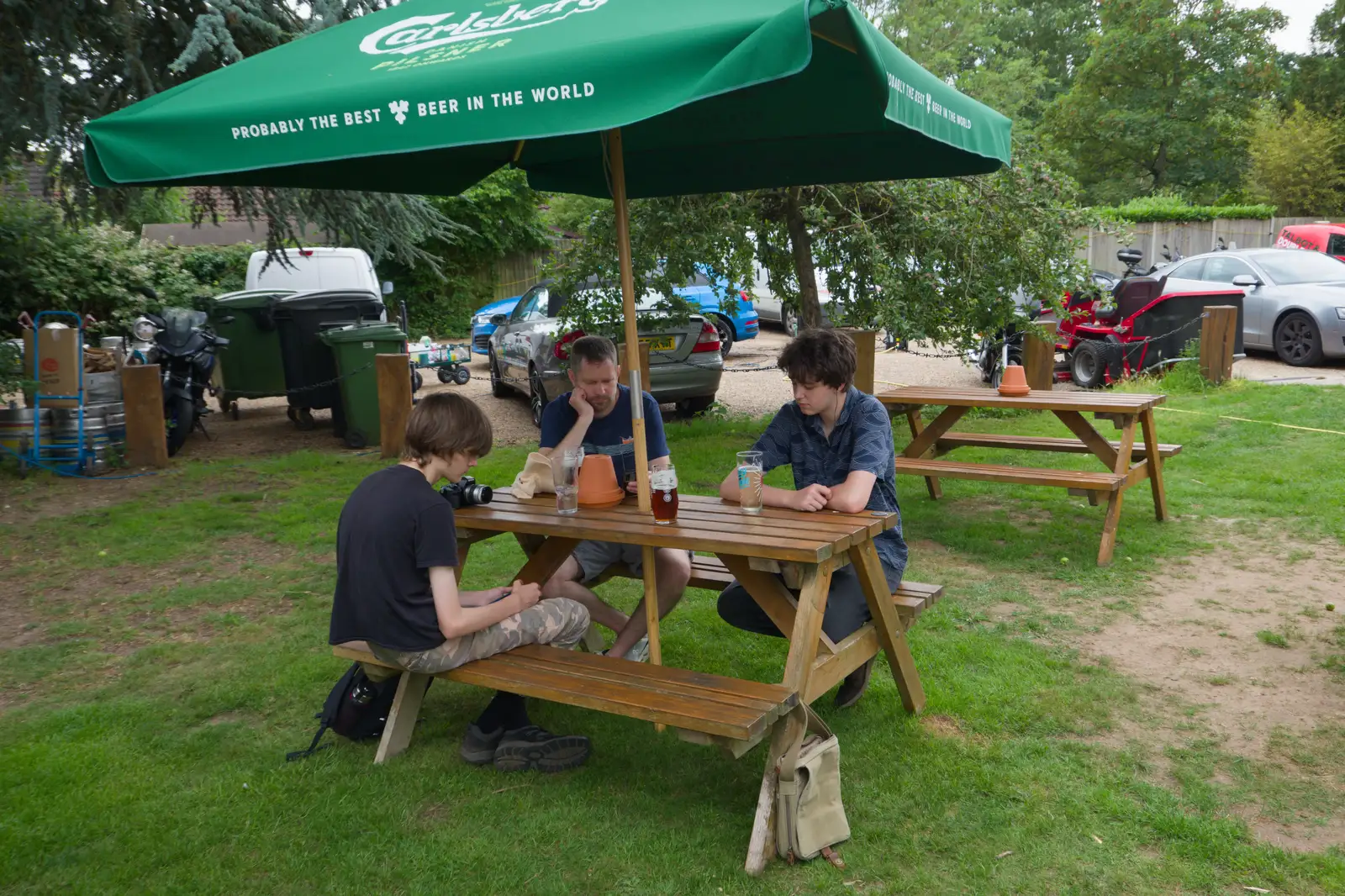 In the Crossways' beer garden, from A Father's Day Pub Crawl, Ampersand Tap, Diss - 21st June 2026