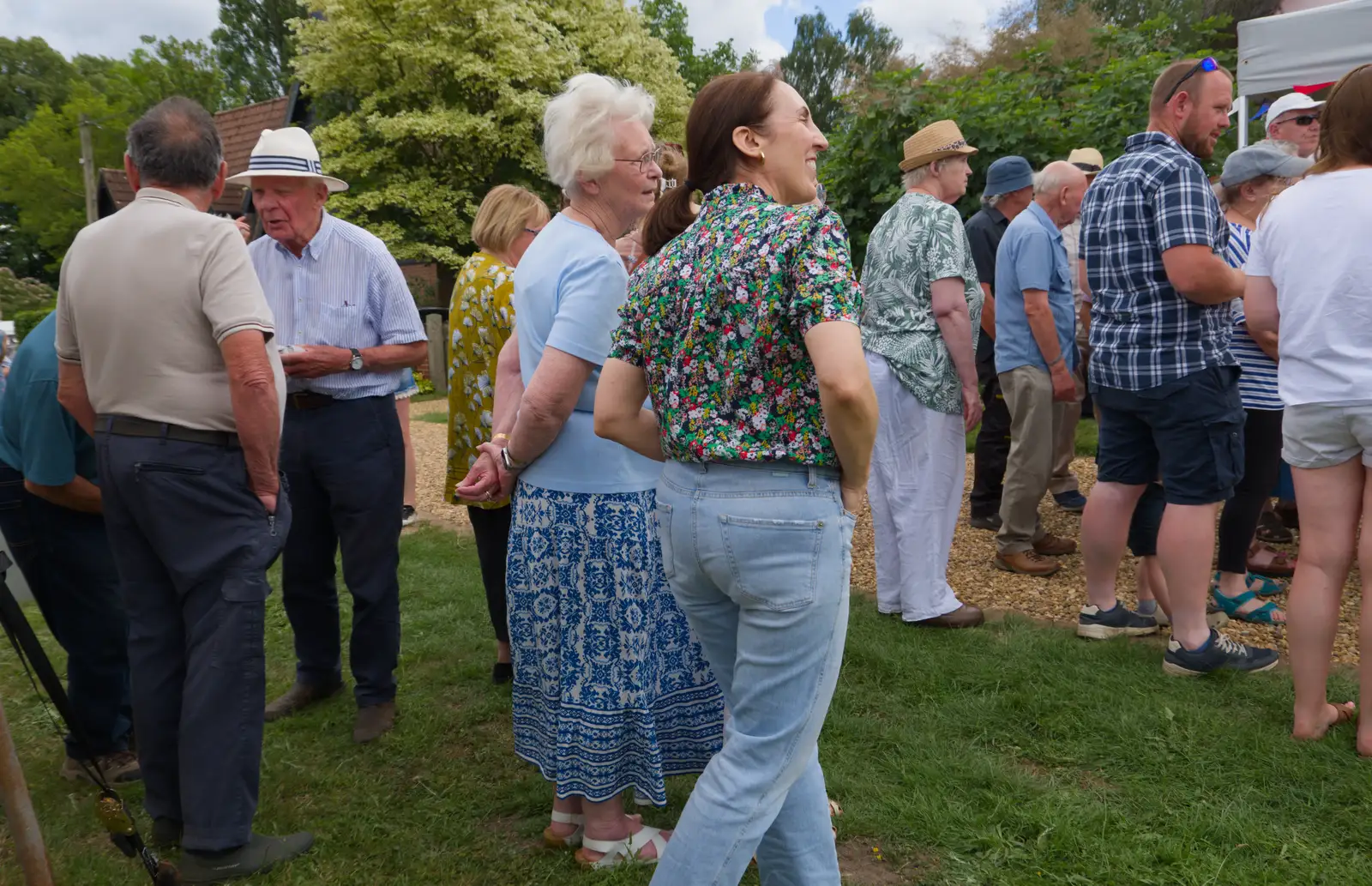 Isobel and Carmen mingle in the queue, from The Return of the Hog Roast, Thrandeston, Suffolk - 28th June 2026