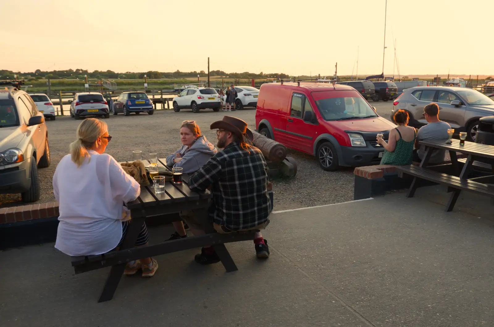 Mirka, Isobel and Sean have a chat, from Harry's Karate Kamp, Harbour Campsite, Southwold - 12th July 2026