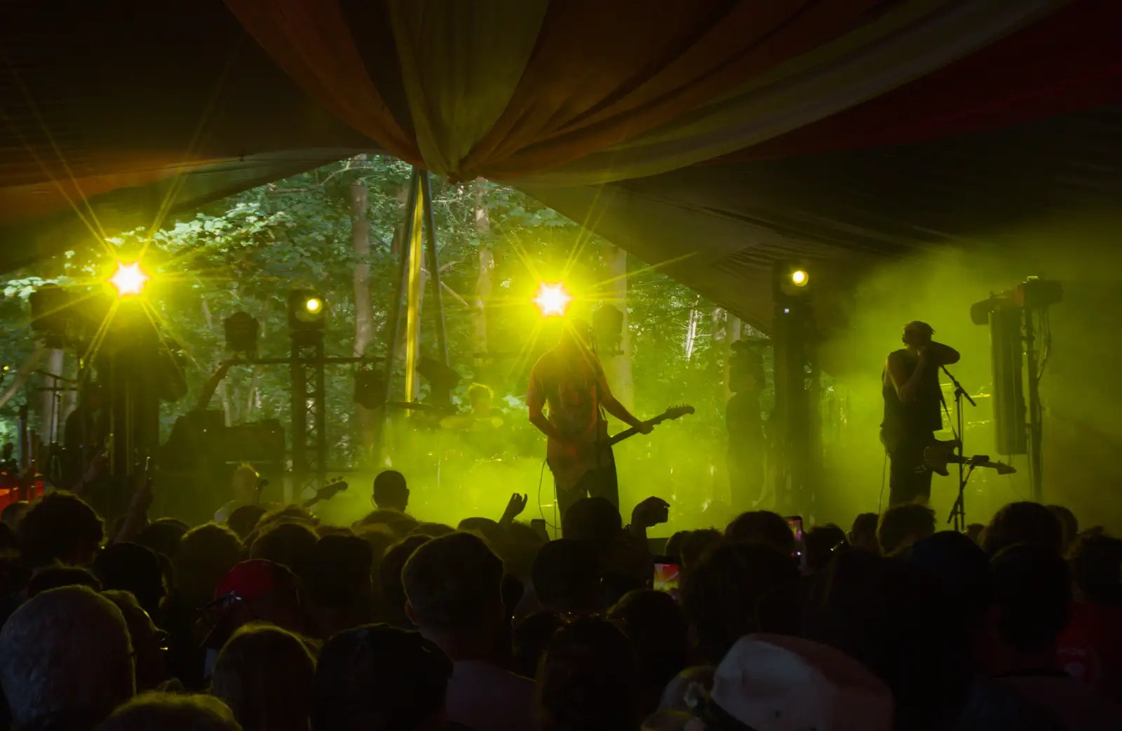 Bleech 9:3 in a sea of yellow, from Latitude's Twentieth Edition, Henham Park, Suffolk - 25th July 2026