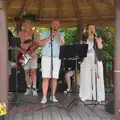 Suey on vocals with her band, Music in the Beer Garden, Trowel and Hammer, Cotton - 2nd August 2026