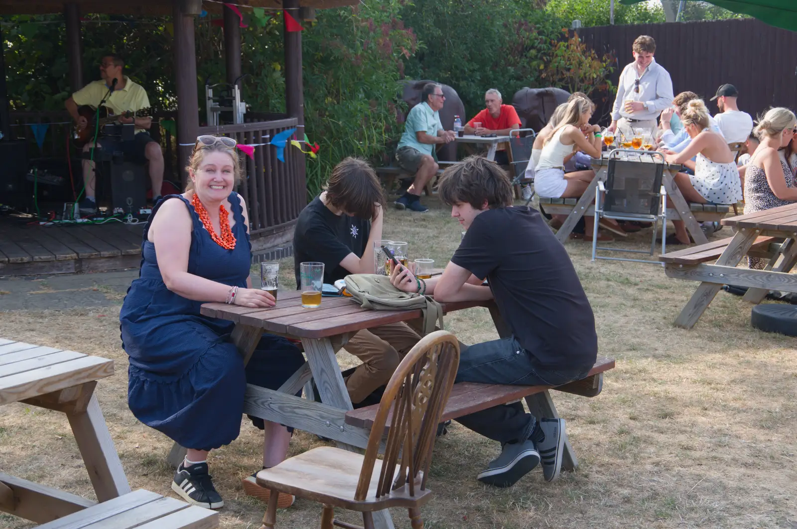Isobel grins, from Music in the Beer Garden, Trowel and Hammer, Cotton - 2nd August 2026