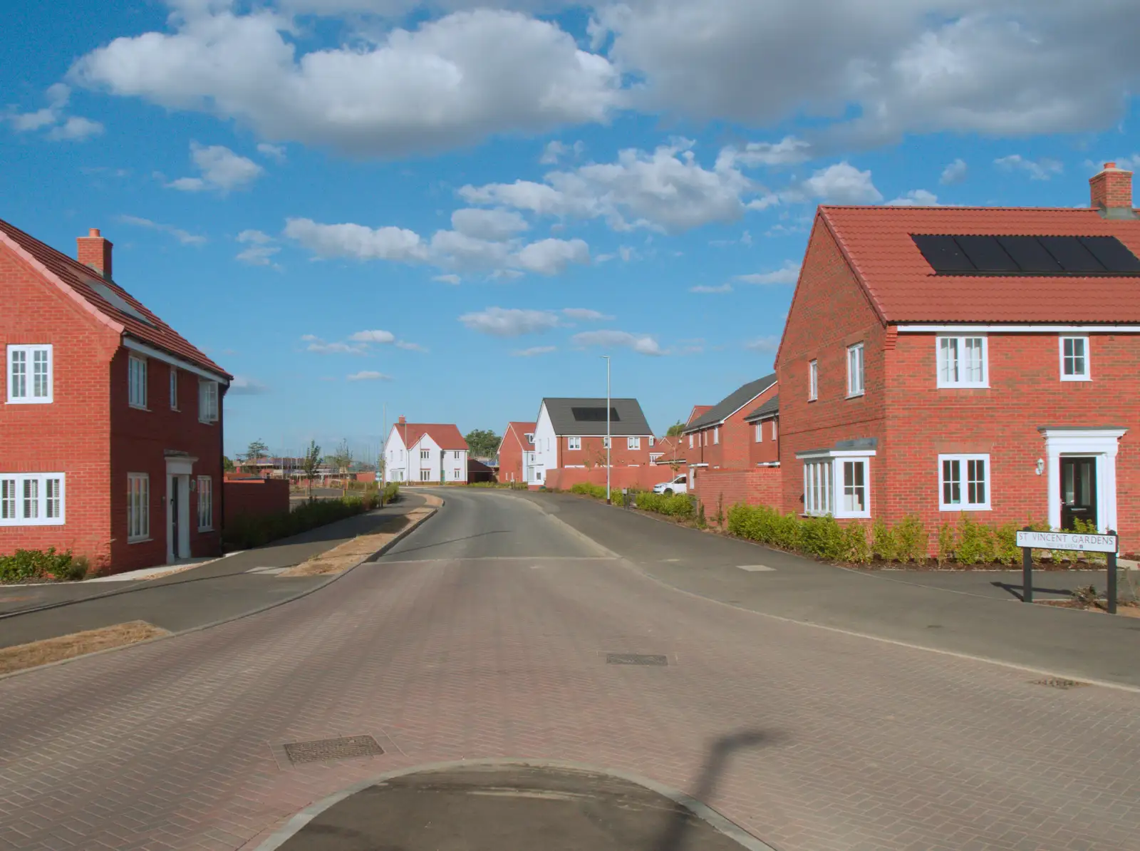 The strange world of a new housing estate, from An Alternate Reality, and the BSCC in Harleston, Norfolk - 6th August 2026