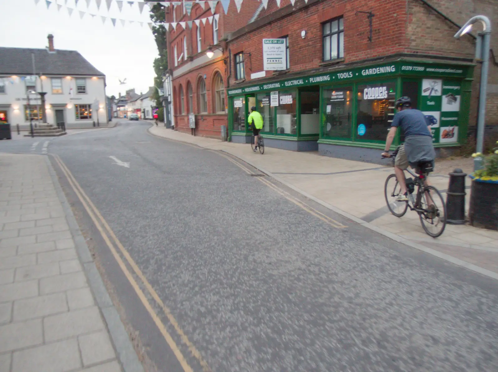 Going the wrong way up a one-way street, from An Alternate Reality, and the BSCC in Harleston, Norfolk - 6th August 2026