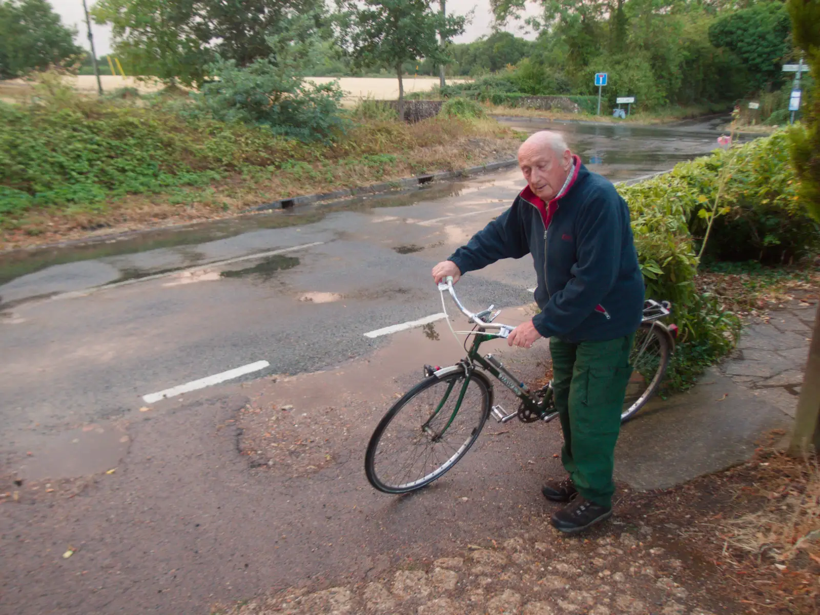 Mick the Brick with bike, after the rain, from A Wet Ride to the Four Horseshoes, Thornham - 19th August 2026