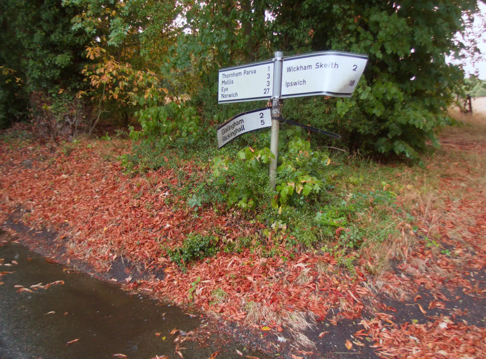 The road sign has been twatted several times, from A Wet Ride to the Four Horseshoes, Thornham - 19th August 2026