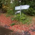 The road sign has been twatted several times, A Wet Ride to the Four Horseshoes, Thornham - 19th August 2026