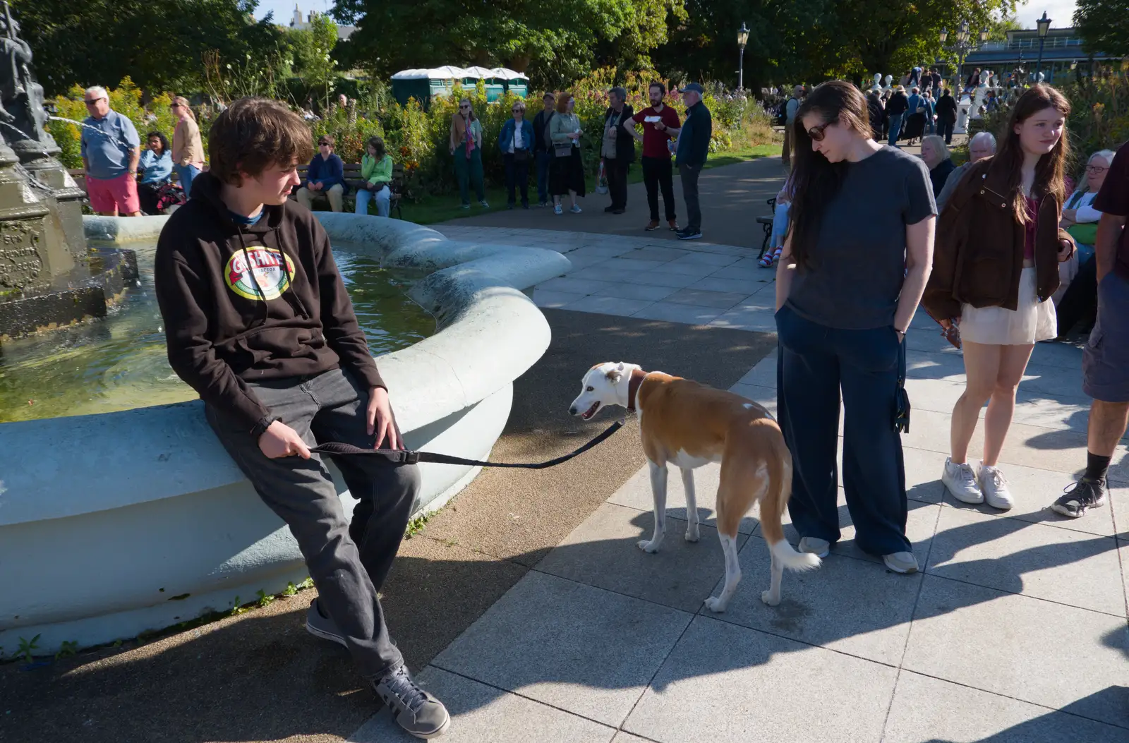 Fred gets a go of Maude, from The Ukulele Hooley, People's Park, Dún Laoghaire, Ireland - 22nd August 2026