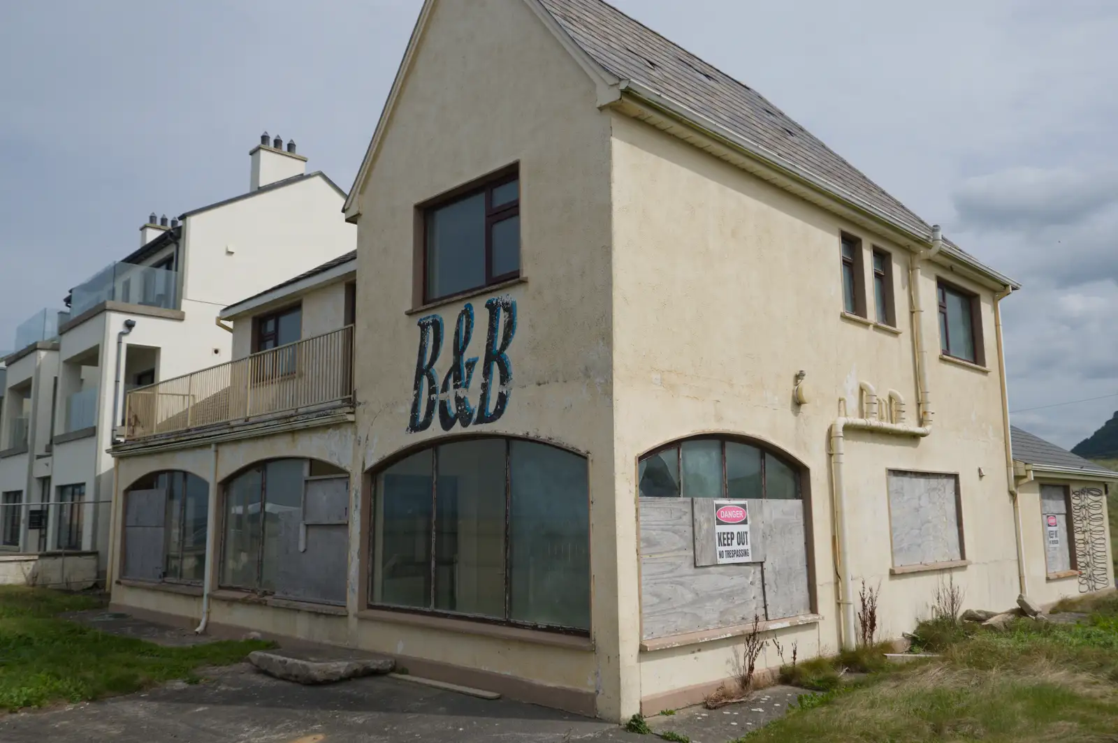 A derelict B&B, from Clogherrevagh and Strandhill, Leitrim, Ireland - 24th August 2026