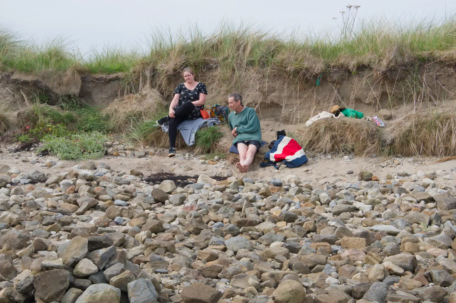 Isobel and Philly chat on the beach, from Clogherrevagh and Strandhill, Leitrim, Ireland - 24th August 2026