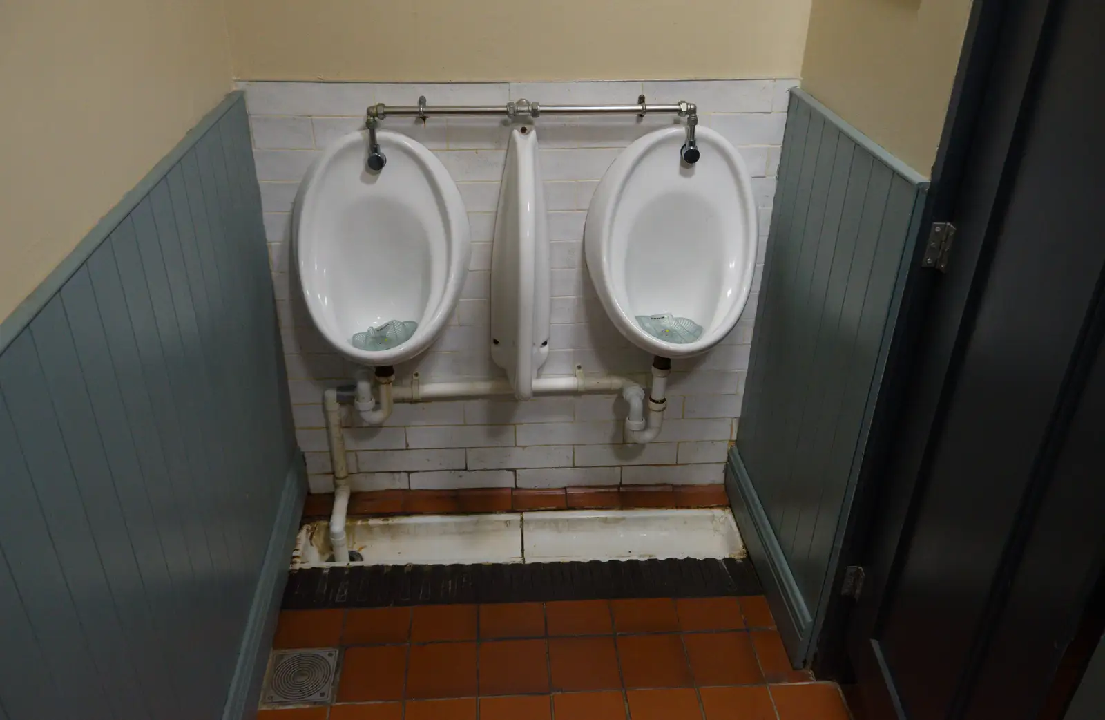 Hargadon's bogs mask their wall-urinal origins, from Manorhamilton, Sligo and Streedagh Beach, Leitrim, Ireland - 26th August 2026
