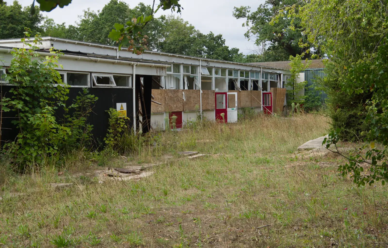 The derelict Adult Education Centre on Ipswich Road, from Shoe Shopping in Norwich, and Italia Fest at the Oaksmere - 5th September 2026