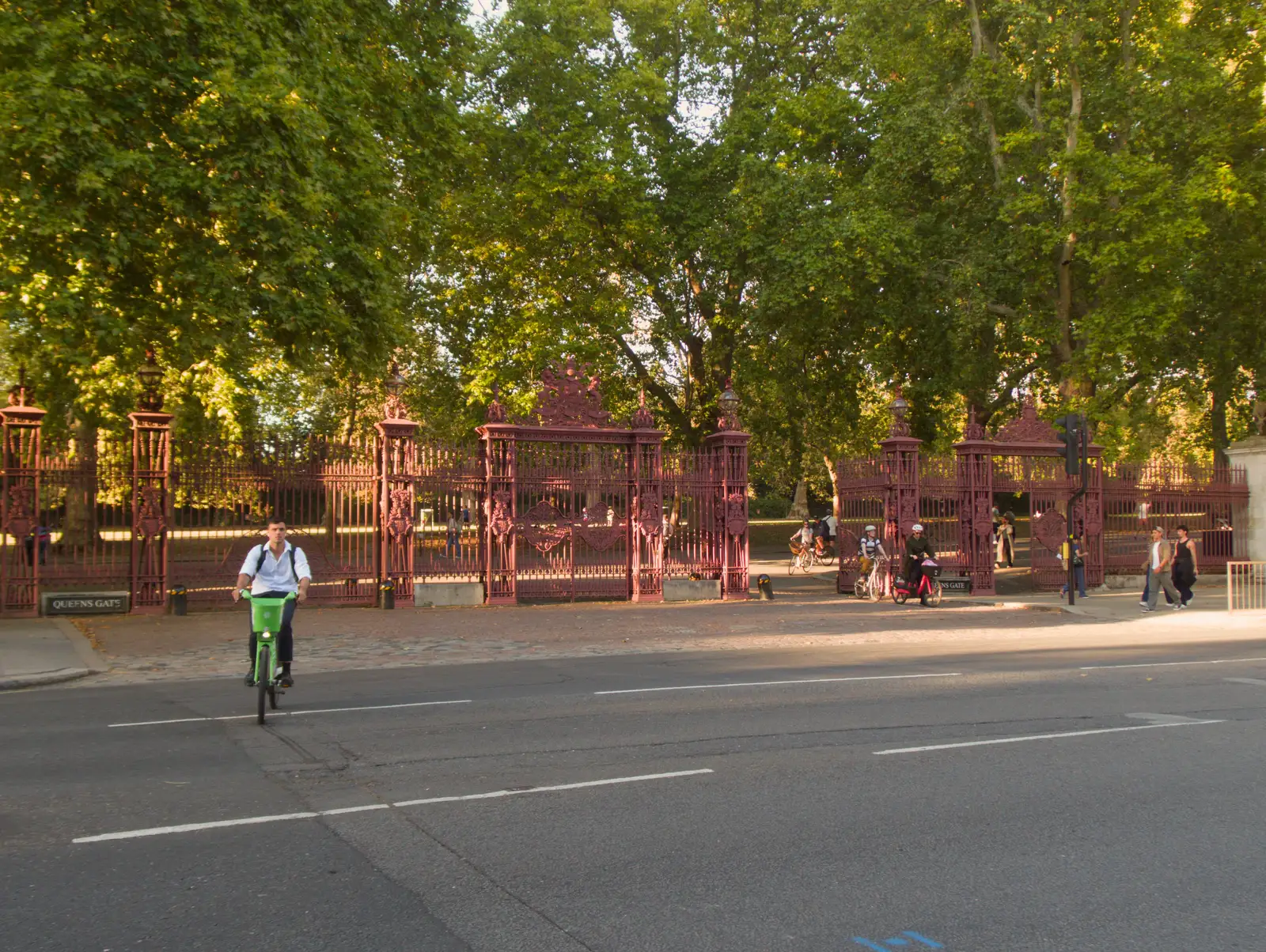 The grand gates of Kensington Gardens, from Snow Patrol at the Royal Albert Hall, South Kensington, London - 21st September 2026